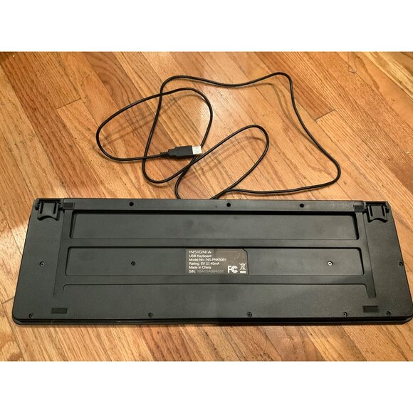 Insignia USB Wired Keyboard Black Full Size QWERTY NS-PNK5001 - Picture 2 of 3